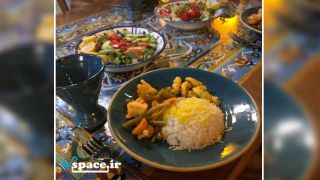 غذاهای سنتی در اقامتگاه بوم گردی سرای همایونی - شیراز - فارس